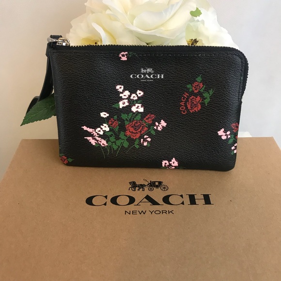 Coach Handbags - Coach corner zip wristlet NWT